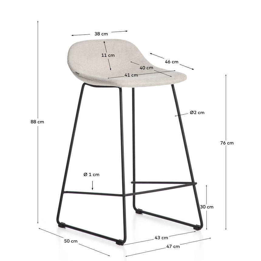 Hocker Zahara mit beiger Chenille und Stahlbeinen mit schwarzem Finish, 76 cm, FSC 100 % von Kave Home – Bild 2