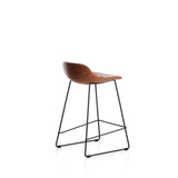 Hocker Zahara mit braunem Polyurethan und Stahlbeinen mit schwarzem Finish, 65 cm, FSC 100 % von Kave Home – Bild 4
