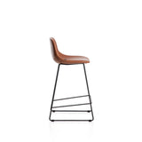Hocker Zahara mit braunem Polyurethan und Stahlbeinen mit schwarzem Finish, 76 cm, FSC 100 % von Kave Home – Bild 3