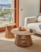 Jeanette Couchtisch aus massivem Teakholz Ø 80 cm von Kave Home – Produktbild 6