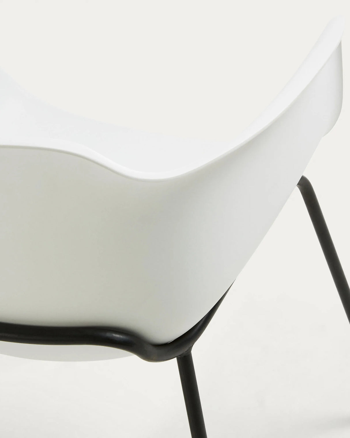 Khasumi Stuhl aus Kunststoff weiß von Kave Home – Produktbild 6