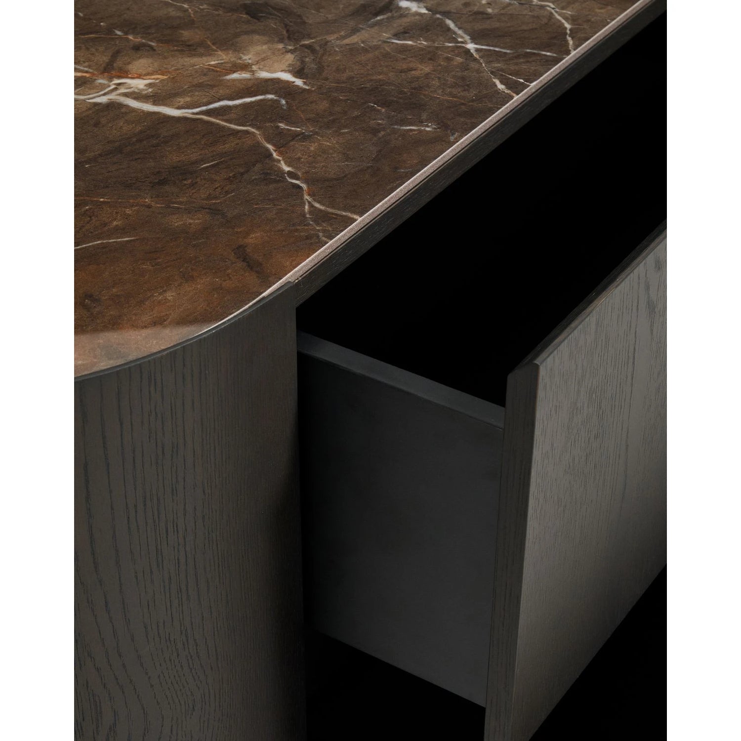 Kommode Nemore mit 3 Schubladen aus Eichenfurnier und Keramikplatte mit Emperador-Marmor-Effekt FSC Mix Credit, 120 x 45 cm von Kave Home – Bild 8