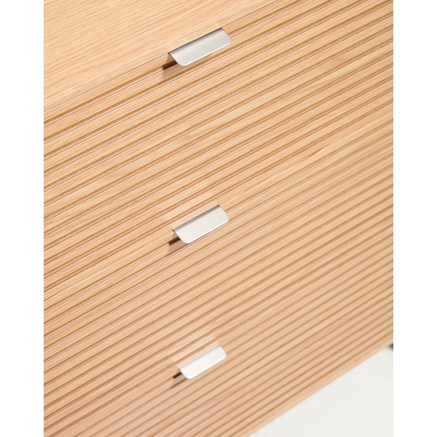 Kommode Norlen mit 3 Schubladen in Eichenfurnier mit naturfarbenem Finish FSC Mix Credit 101 x 75 cm von Kave Home – Bild 6