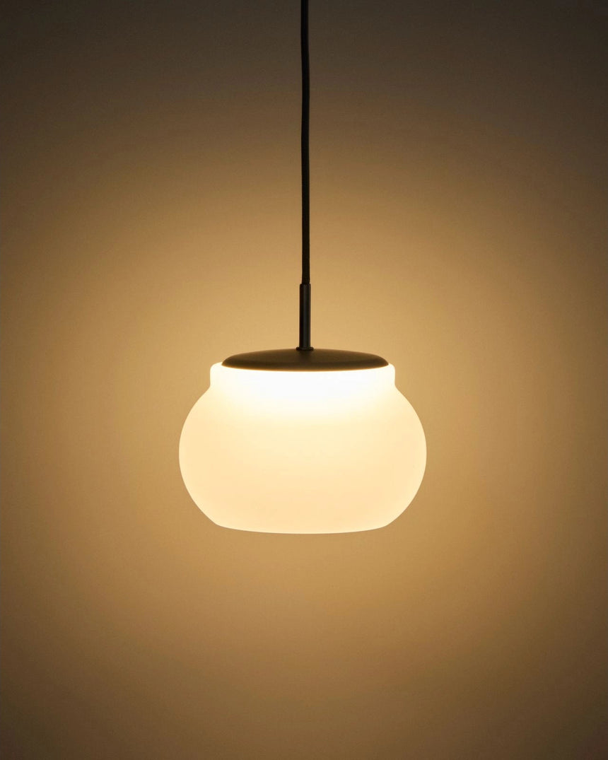 LED-Deckenleuchte Leruna aus satiniertem Glas und Metall mit verzinktem Finish, Ø 20 cm von Kave Home – Bild 2