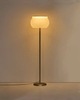 LED-Stehlampe Leruna aus satiniertem Glas und Metall mit verzinktem Finish von Kave Home – Bild 3