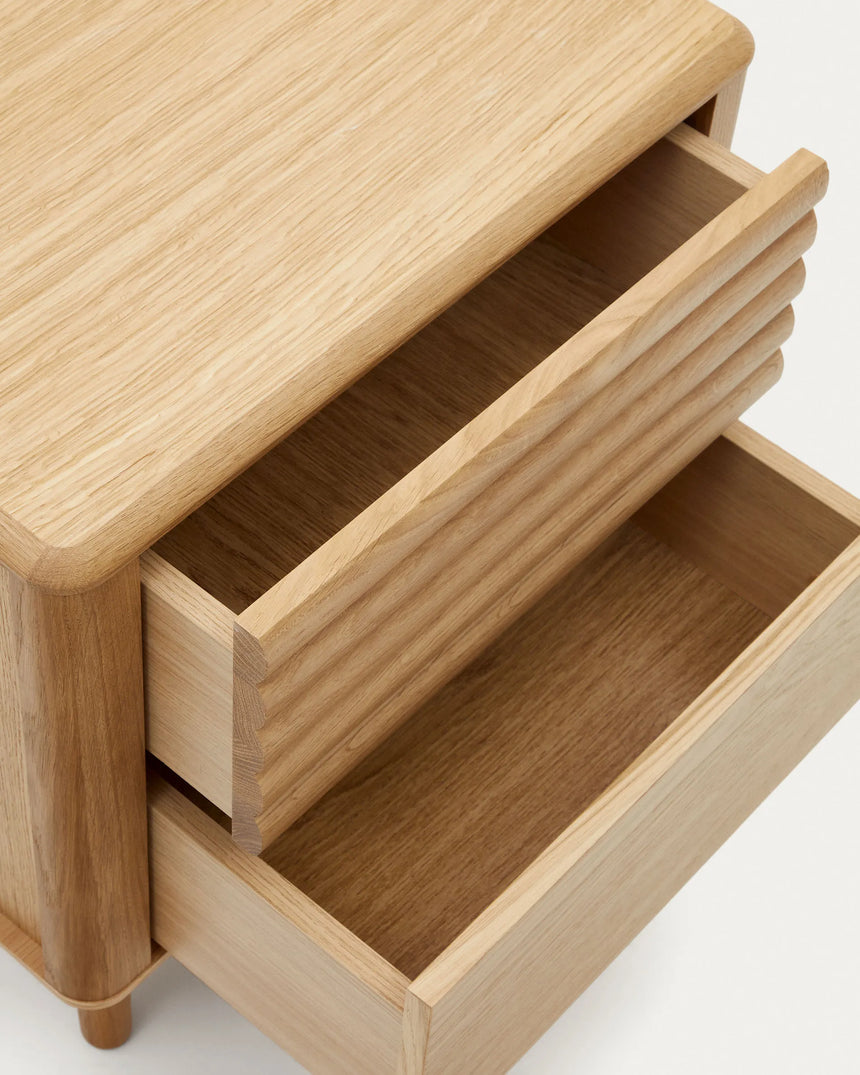 Lenon Nachttisch 2 Schubladen aus Holz und Eichenfurnier 50 x 55 cm FSC MIX Credit von Kave Home – Produktbild 1