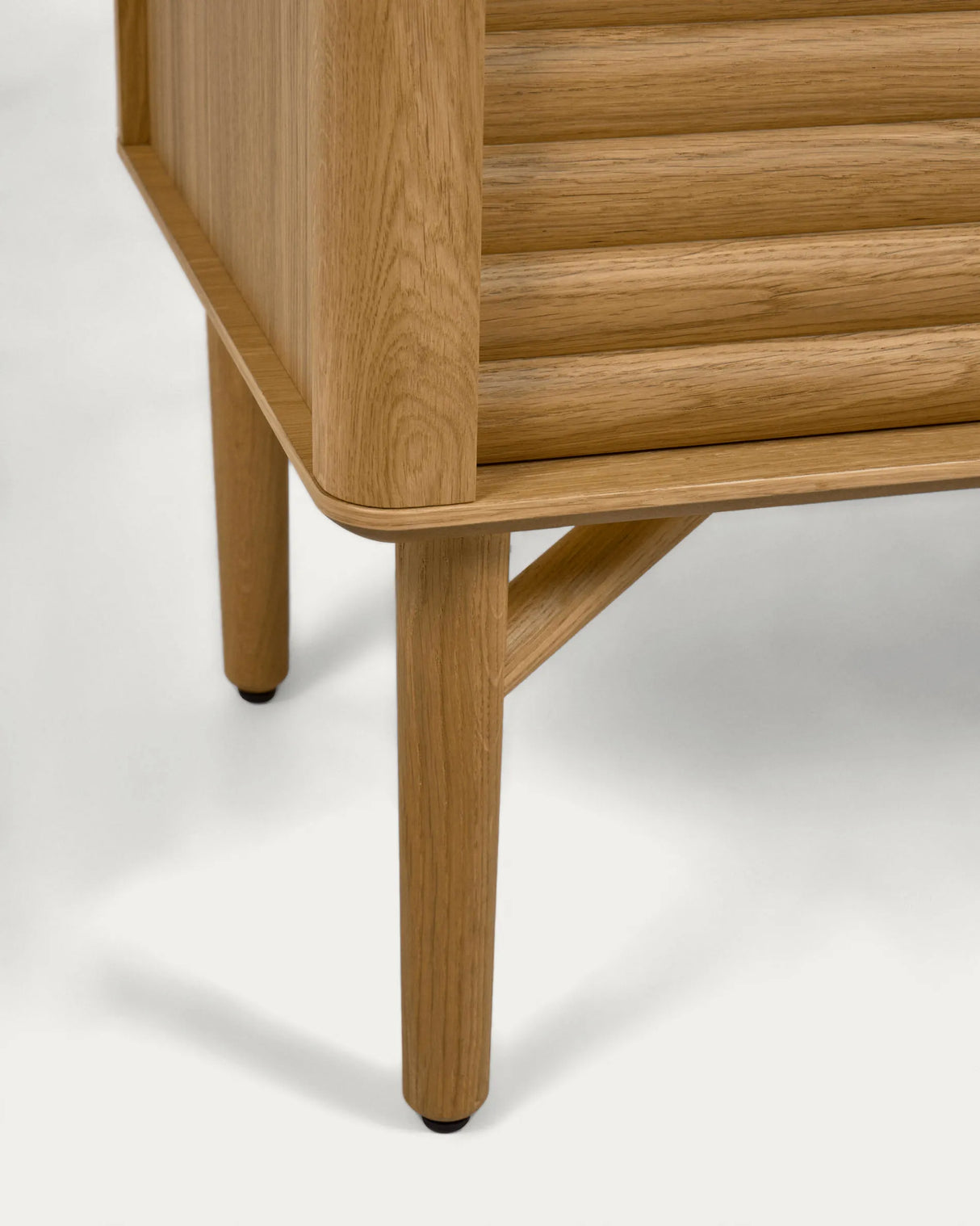 Lenon Sideboard 2 Türen 3 Schubladen Eichenholz und -furnier 155 x 86 cm FSC MIX Credit von Kave Home – Produktbild 2