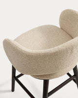Maina Hocker aus beigem dickem Chenille mit Beinen aus massivem Eschenholz in Ebenholzoptik, FSC Mix Credit 65 cm von Kave Home – Bild 10