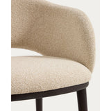 Maina Stuhl aus beigem dickem Chenille mit Beinen aus massivem Eschenholz in Ebenholzoptik, FSC Mix Credit von Kave Home – Bild 8