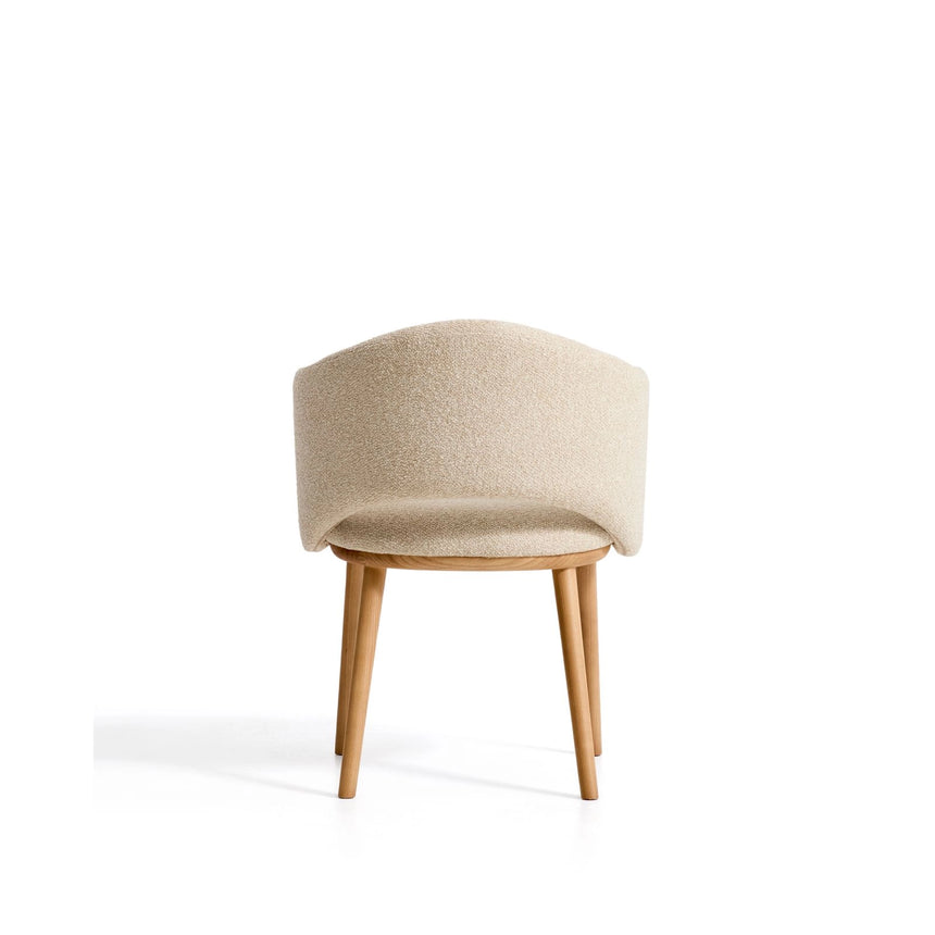 Maina Stuhl aus beigem dickem Chenille mit Beinen aus massivem Eschenholz in Naturton, FSC Mix Credit von Kave Home – Bild 6
