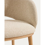 Maina Stuhl aus beigem dickem Chenille mit Beinen aus massivem Eschenholz in Naturton, FSC Mix Credit von Kave Home – Bild 8