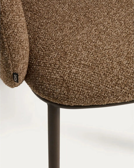 Maina Stuhl aus dicker Chenille und Stahlbeinen mit Beschichtung FSC Mix Credit von Kave Home – Bild 11