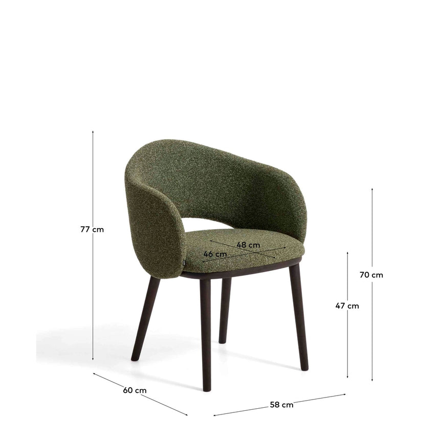 Maina Stuhl aus grünem festem Chenille und Beinen aus massivem Eschenholz mit Finish in Ebenholzoptik FSC Mix Credit von Kave Home – Bild 2
