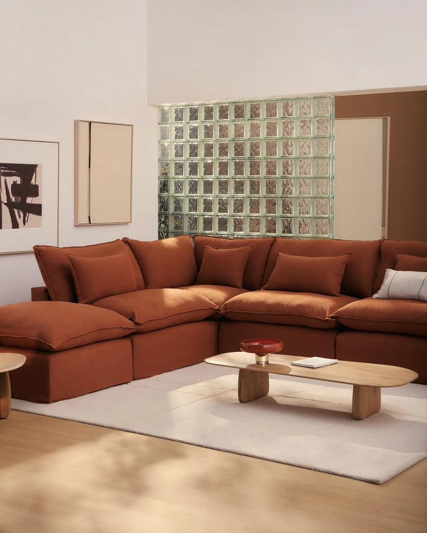 Modulares 6-Sitzer-Ecksofa Anarela mit abnehmbarem Bezug aus 100 % Leinen, 307 x 347 cm, FSC Mix Credit von Kave Home – Bild 1