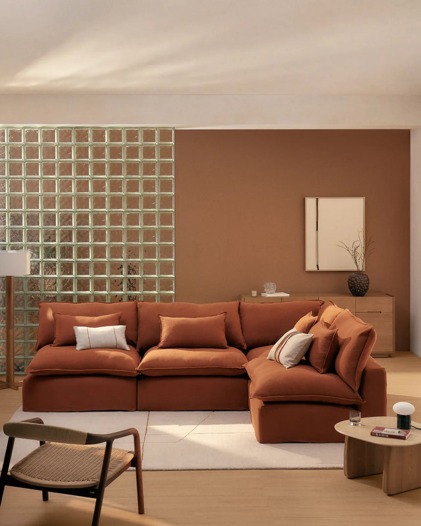 Modulares 6-Sitzer-Ecksofa Anarela mit abnehmbarem Bezug aus 100 % Leinen, 327 x 217 cm / 217 x 327 cm, FSC Mix Credit von Kave Home – Bild 1