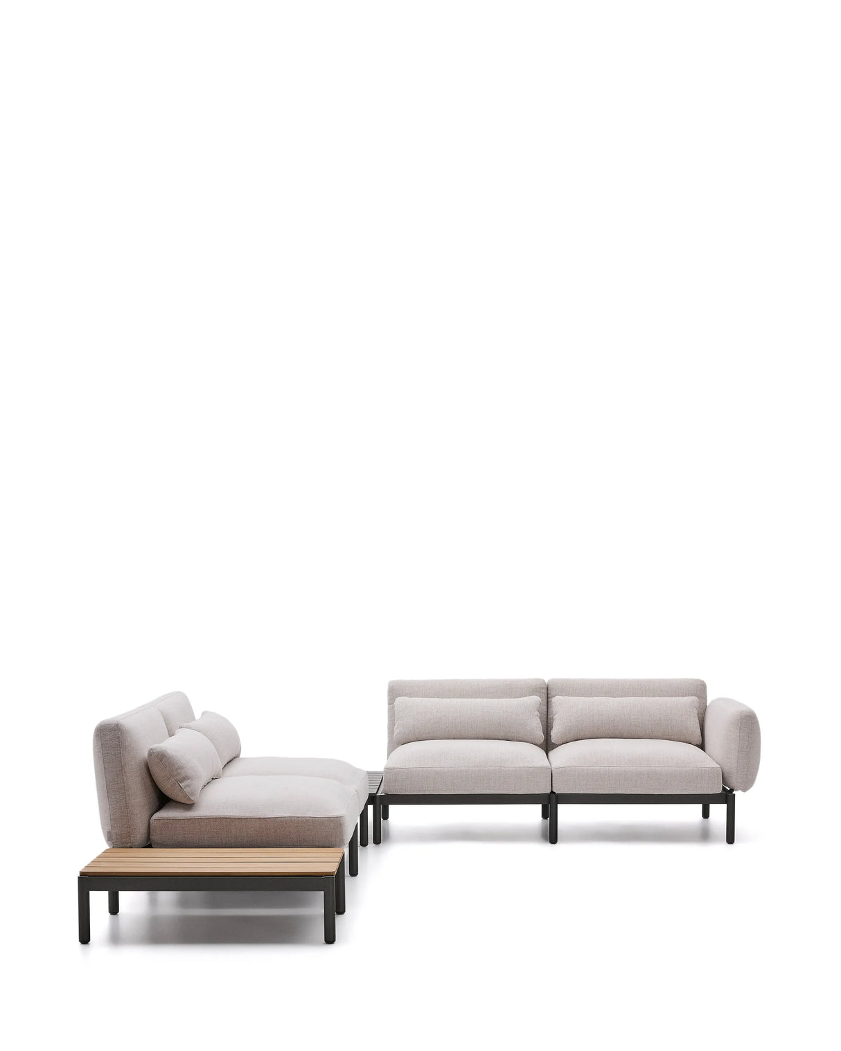 Modulares Outdoor-Ecksofa Sorells mit 4 Sitzplätzen mit beigefarbener Polsterung und grauem Aluminium, mit Tisch aus Teakholz, 353 x 316,5 cm, FSC 100 % von Kave Home – Produktbild 8