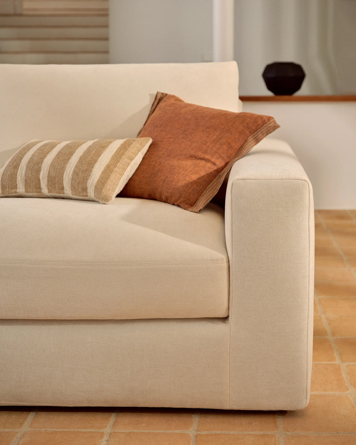 Modulares Sofa Alea für 3 Personen mit abnehmbarem Bezug aus Chenille in Ecru, 220 cm von Kave Home – Produktbild 3