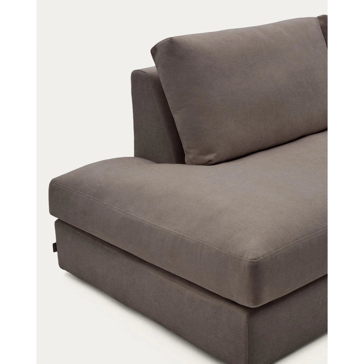 Modulares Sofa Alea für 5 Personen mit abnehmbarem Bezug aus dunkelbrauner Chenille und Chaiselongue rechts, 340 cm von Kave Home – Produktbild 8