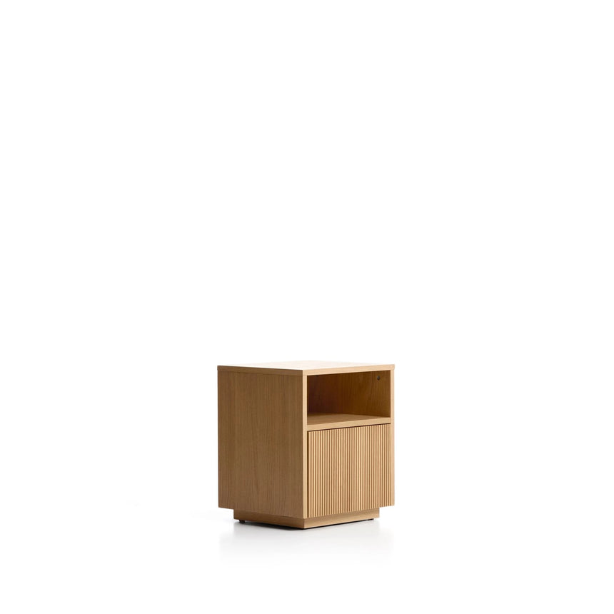 Nachttisch Helvine aus Eichenfurnier mit einer Schublade, 45 x 52 cm, FSC 100 % von Kave Home – Bild 3