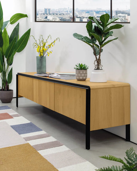 Nadyria TV-Schrank 3 Türen Eichenfurnier und Stahl mit schwarzem Finish 180 x 50 cm von Kave Home – Produktbild 2