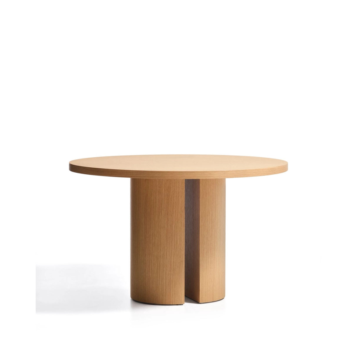Nealy runder Tisch aus Eichenfurnier mit naturfarbenem Finish Ø 120 cm von Kave Home – Bild 3