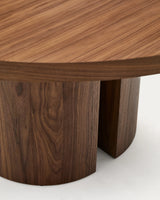 Nealy runder Tisch aus Nussbaumfurnier mit dunklem Finish Ø 150 cm von Kave Home – Produktbild 1