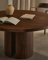 Nealy runder Tisch aus Nussbaumfurnier mit dunklem Finish Ø 150 cm von Kave Home – Produktbild 10