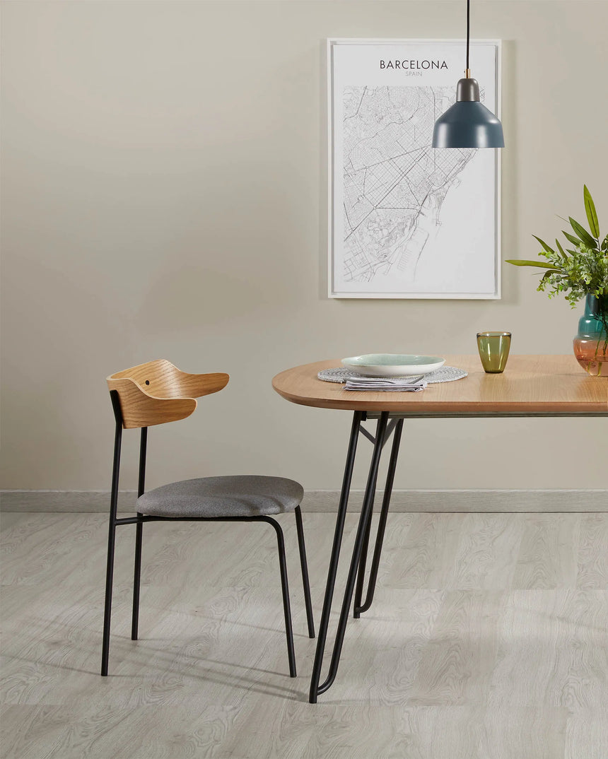 Novac ausziehbarer Tisch 140 (220) x 90 cm mit Eichenfurnier und schwarzen Stahlbeinen von Kave Home – Produktbild 4