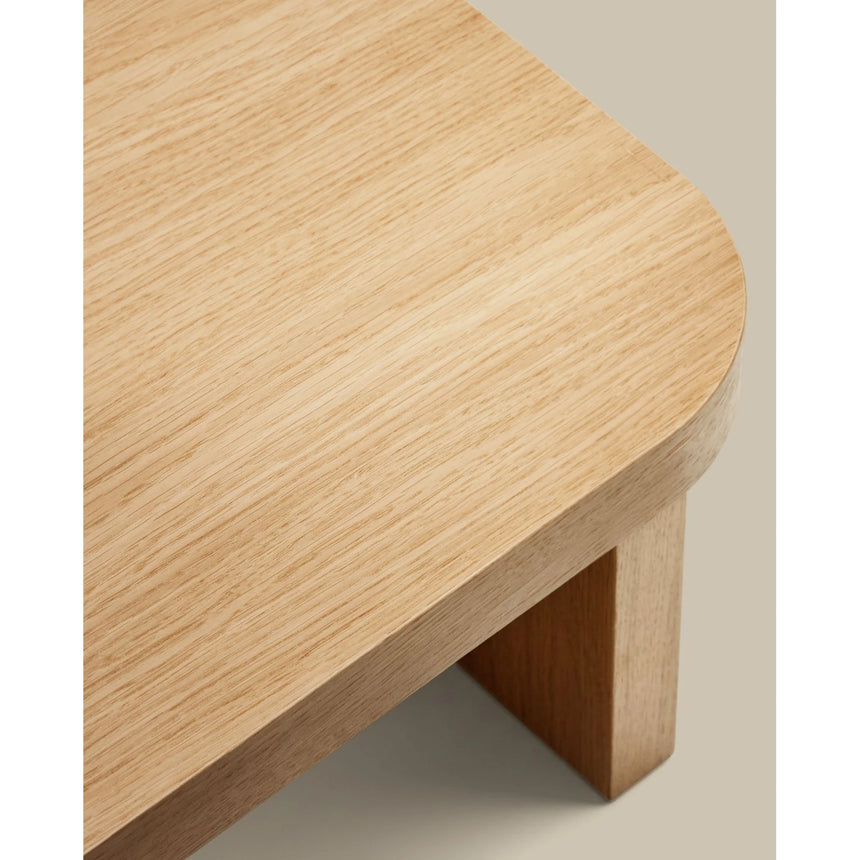 Oaq Couchtisch aus Eichenfurnier mit natürlichem Finish 140 x 75 cm FSC Mix Credit von Kave Home – Bild 9