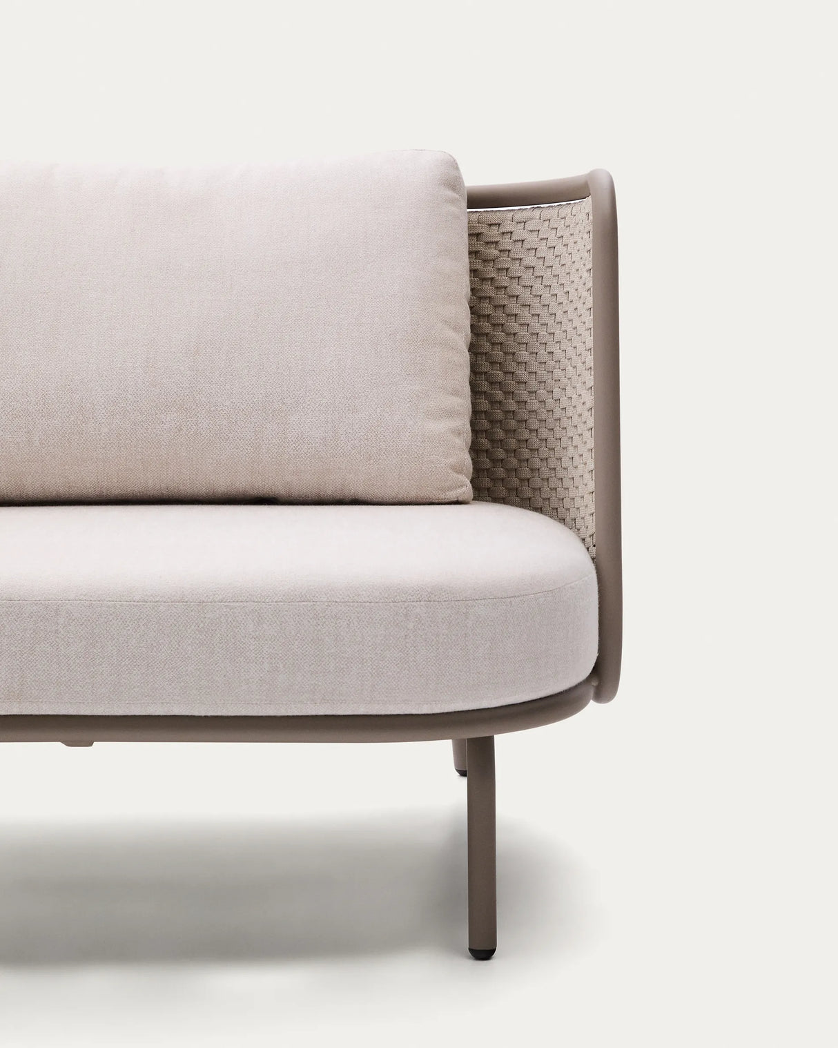 Outdoor-3-Sitzer-Sofa Sedalis aus Aluminium und taupefarbenem Seil 210 cm von Kave Home – Produktbild 1