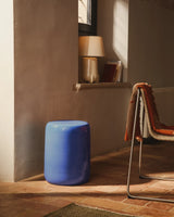 Outdoor-Beistelltisch Mesquida aus Keramik mit blauer Glasur, Ø 35 cm von Kave Home – Bild 2