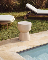 Outdoor-Beistelltisch Mesquida aus Keramik mit ecrufarbener Glasur, Ø 36 cm von Kave Home – Bild 1
