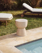Outdoor-Beistelltisch Mesquida aus Keramik mit ecrufarbener Glasur, Ø 36 cm von Kave Home – Bild 1