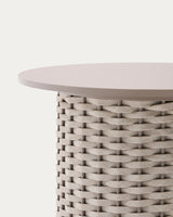 Outdoor-Beistelltisch Sedalis aus Aluminium und taupefarbenem Seil Ø50 cm von Kave Home – Produktbild 1