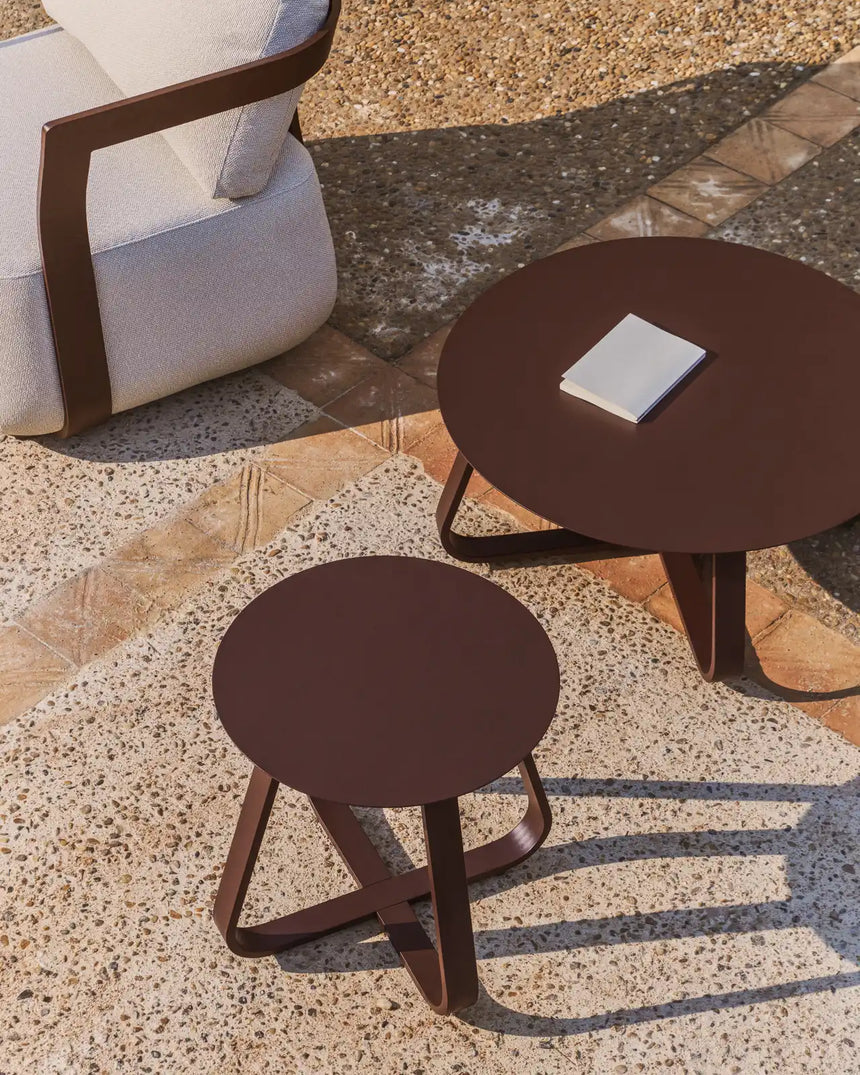 Outdoor Beistelltisch Tamaris aus Aluminium Ø 48 cm von Kave Home – Bild 3