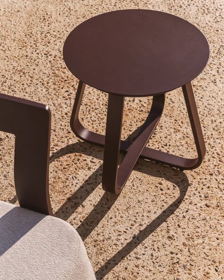 Outdoor Beistelltisch Tamaris aus Aluminium Ø 48 cm von Kave Home – Bild 4