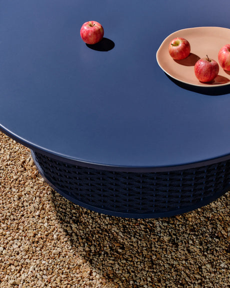 Outdoor-Couchtisch Sedalis aus Aluminium und blauem Seil Ø99 cm von Kave Home – Produktbild 5