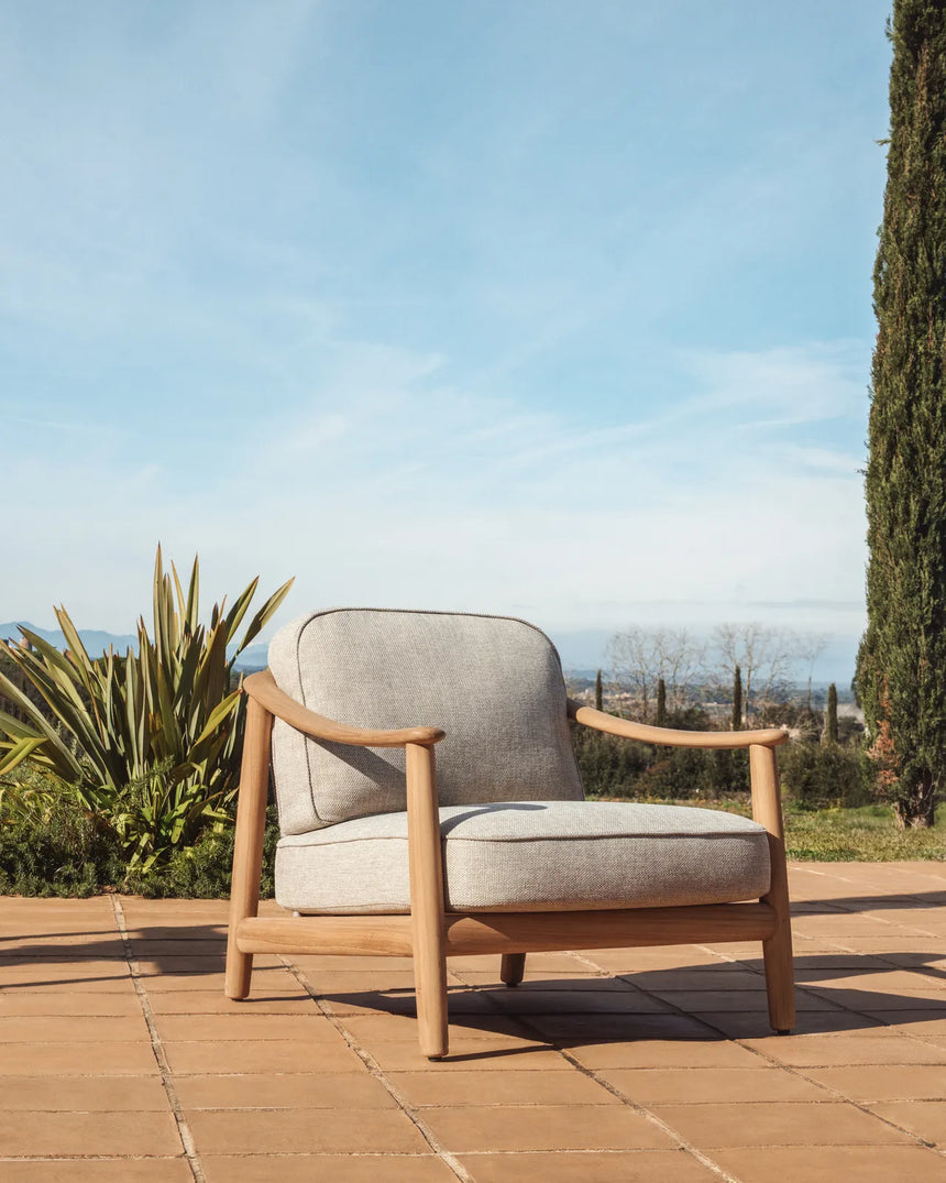 Outdoor-Sessel Elunda aus massivem Teakholz, FSC 100 % von Kave Home – Bild 2