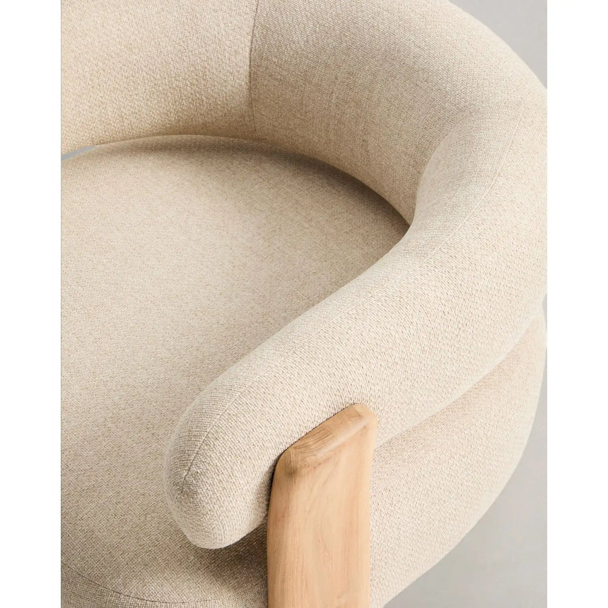 Outdoor-Sessel Granit in Beige mit Beinen aus massivem Teakholz mit naturfarbenem Finish, 100 % FSC von Kave Home – Bild 8