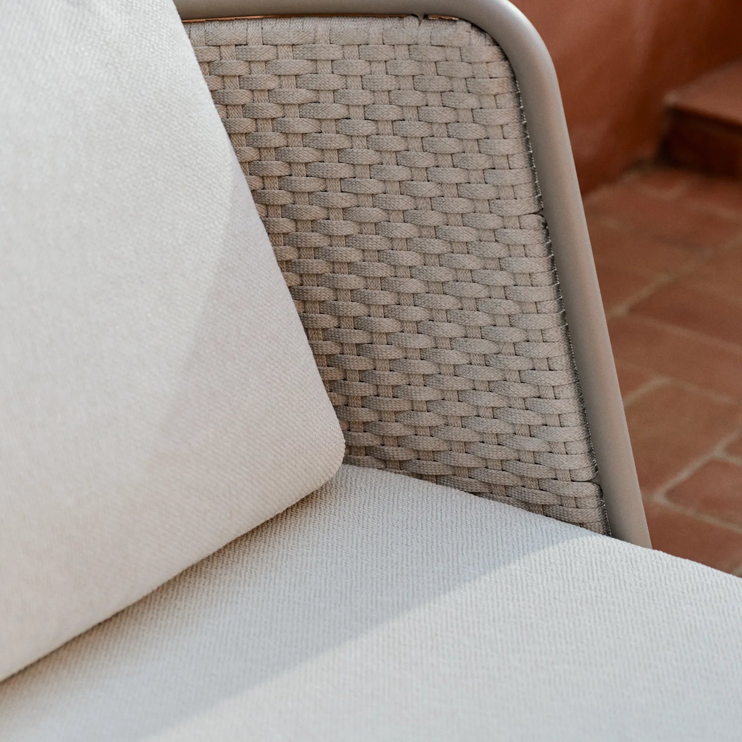 Outdoor-Sessel Sedalis aus Aluminium und taupefarbenem Seil von Kave Home – Produktbild 8