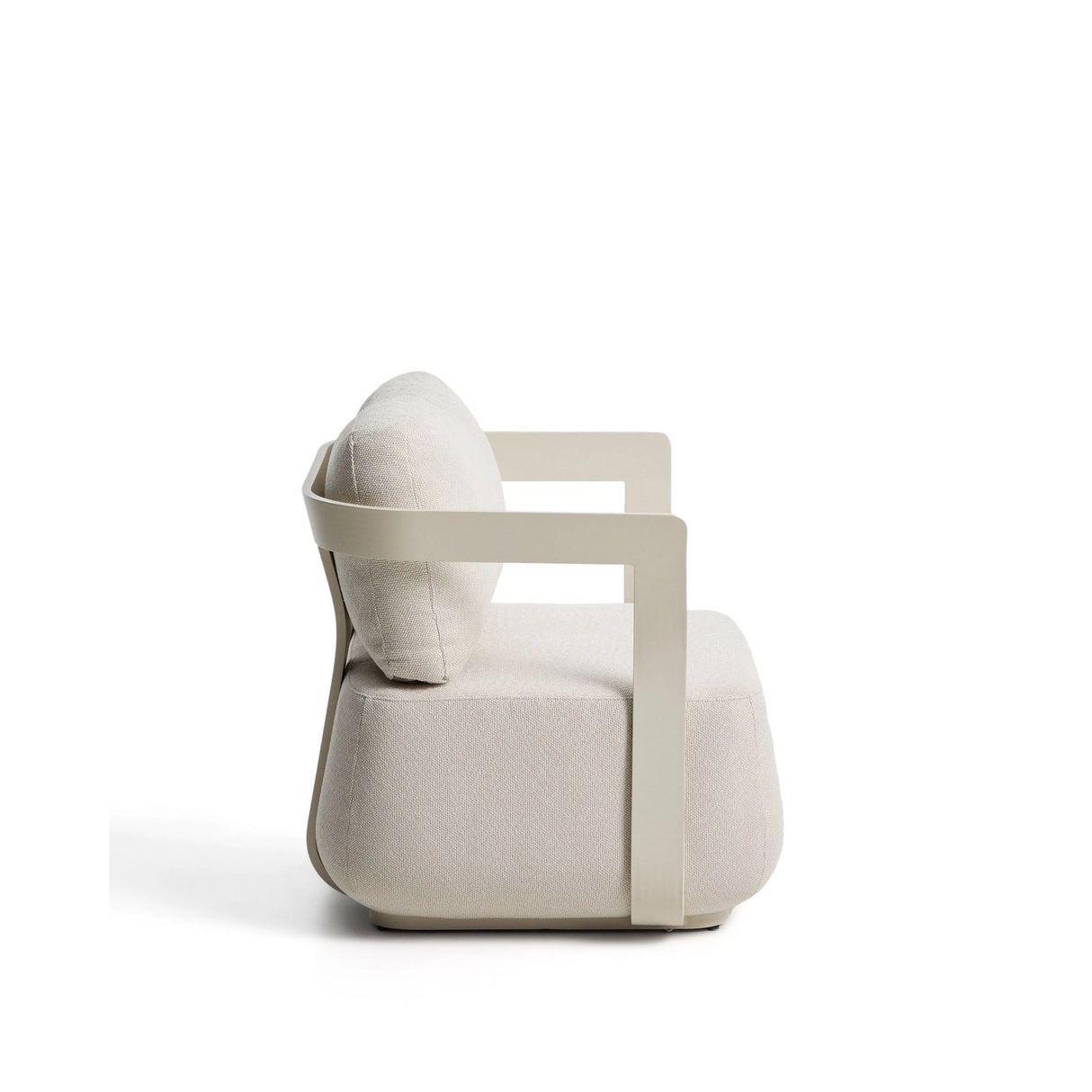 Outdoor-Sessel Tamaris aus ecrufarbenem Aluminium von Kave Home – Bild 1