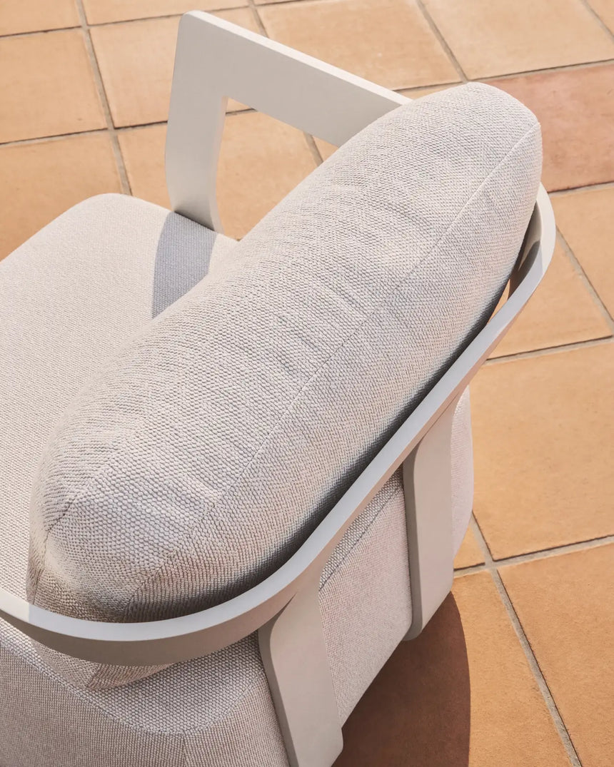 Outdoor-Sessel Tamaris aus ecrufarbenem Aluminium von Kave Home – Bild 3