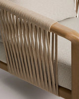 Outdoor-Set Sirte mit 3-Sitzer-Sofa, 2 Sesseln und Tisch aus Aluminium in Holzoptik und écrufarbenen Kissen von Kave Home – Bild 7