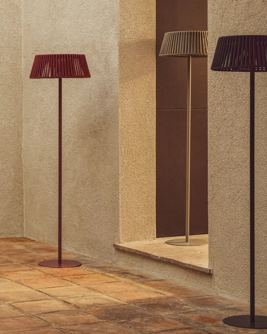 Outdoor-Solar-Stehlampe Aldet aus flachem Seil mit Metallfuß, Ø 46 cm von Kave Home – Bild 3