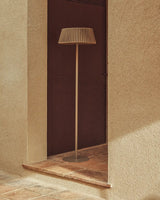 Outdoor-Solar-Stehlampe Aldet aus flachem Seil mit beigem Metallfuß, Ø 46 cm von Kave Home – Bild 2