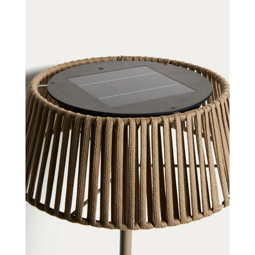 Outdoor-Solar-Stehlampe Aldet aus flachem Seil mit beigem Metallfuß, Ø 46 cm von Kave Home – Bild 9