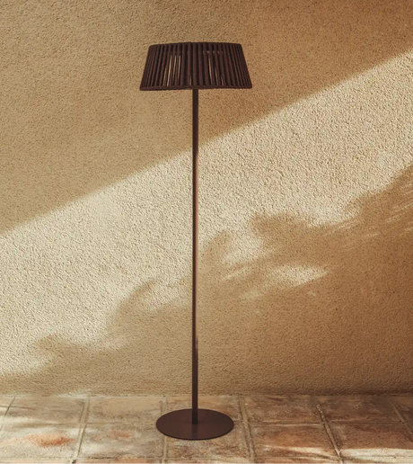 Outdoor-Solar-Stehlampe Aldet aus flachem Seil mit braunem Metallfuß, Ø 46 cm von Kave Home – Bild 2