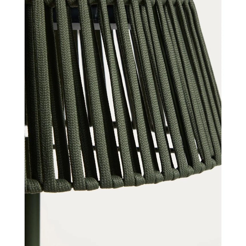 Outdoor-Solar-Stehlampe Aldet aus flachem Seil mit grünem Metallfuß, Ø 46 cm von Kave Home – Bild 9