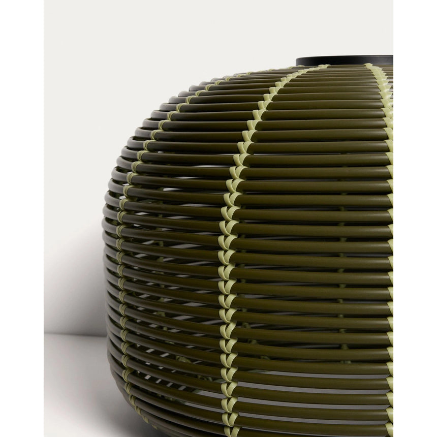 Outdoor-Solar-Tischlampe Garoina aus synthetischem Rattan in Grün mit LED-Technologie, Ø 50 cm von Kave Home – Bild 10