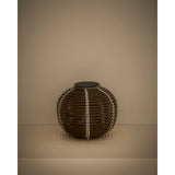 Outdoor-Solar-Tischlampe Garoina aus synthetischem Rattan in Taupe mit LED-Technologie, Ø 25 cm von Kave Home – Bild 6